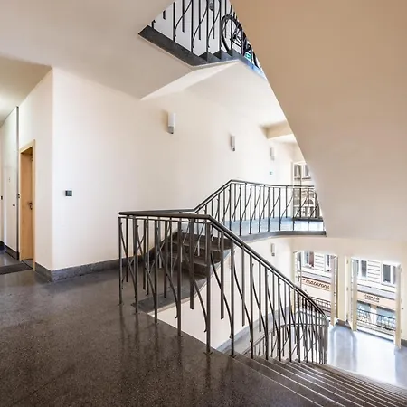 Mostecka Apartment *