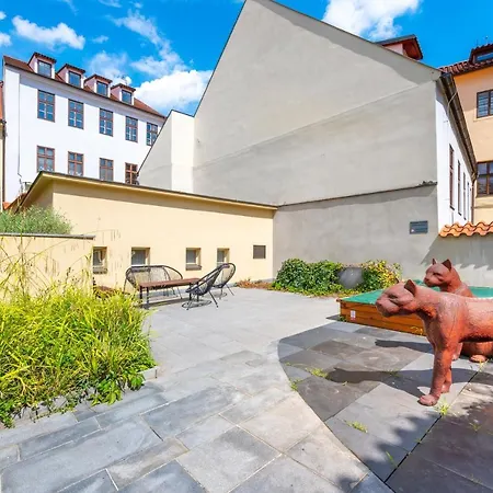 Mostecka Apartment Prag